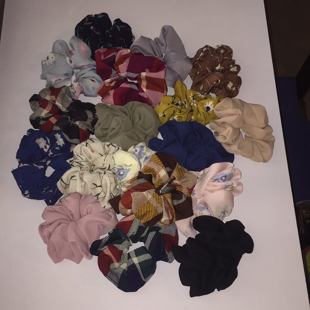 Package of 18 scrunchies